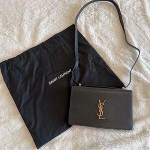 Saint Laurent Black Boston shoulder bag